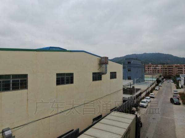 注塑厂吹塑模具厂降温方案设计 润东方蒸发式冷风机
